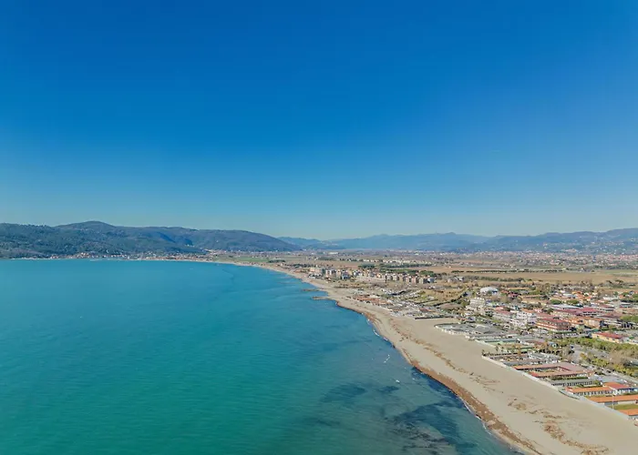 Del Freo By Interhome Montignoso